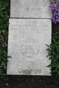 Boulogne Eastern Cemetery - Jones, David Whittle